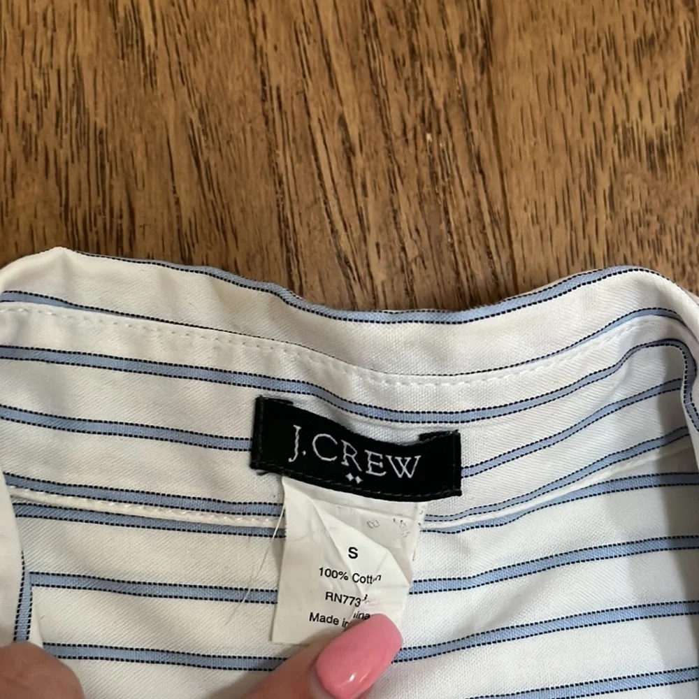 J.Crew Women’s White and Blue Striped Button Down Shirt Size S